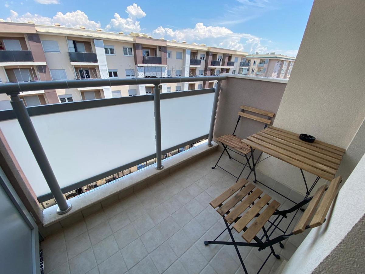 Fanky City Apartments بودغوريتْسا المظهر الخارجي الصورة