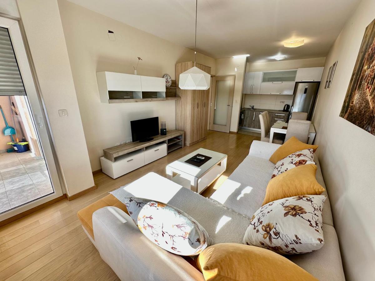 Fanky City Apartments بودغوريتْسا المظهر الخارجي الصورة