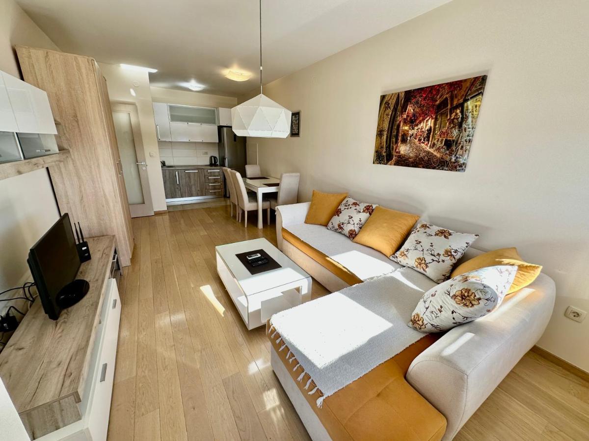 Fanky City Apartments بودغوريتْسا المظهر الخارجي الصورة
